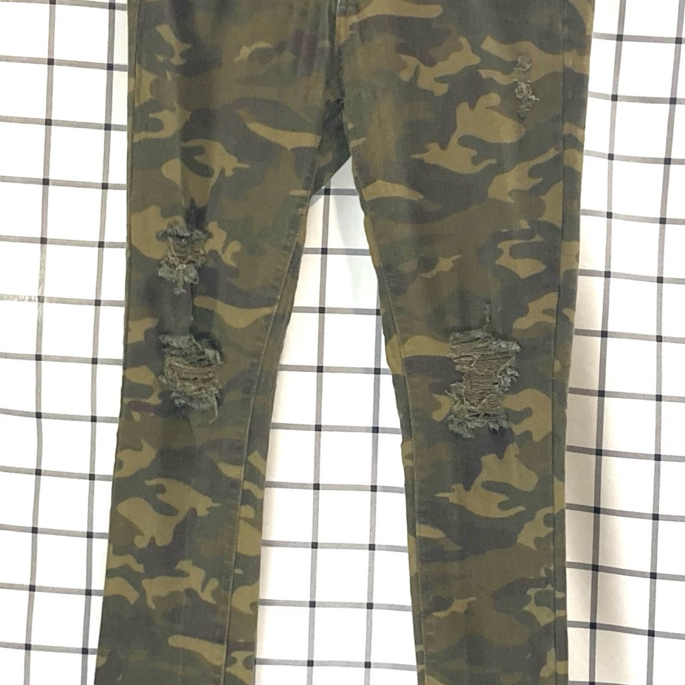 Judy Blue Camouflage Skinny Jeans